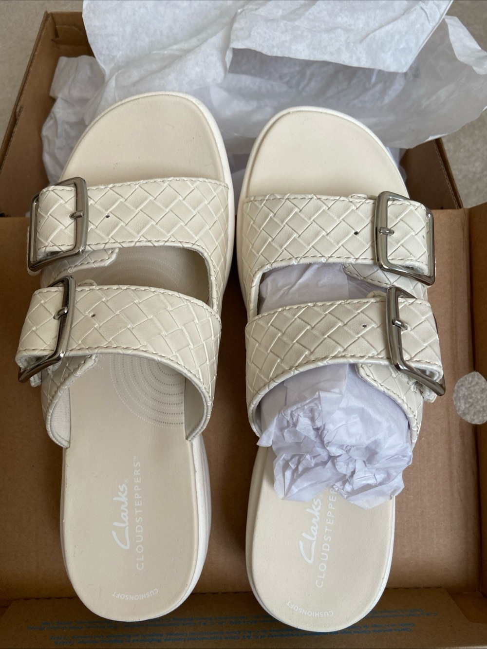 Clarks Drift Buckle Woven Double Buckle Cloudsteppers Sandals. Size 8. New